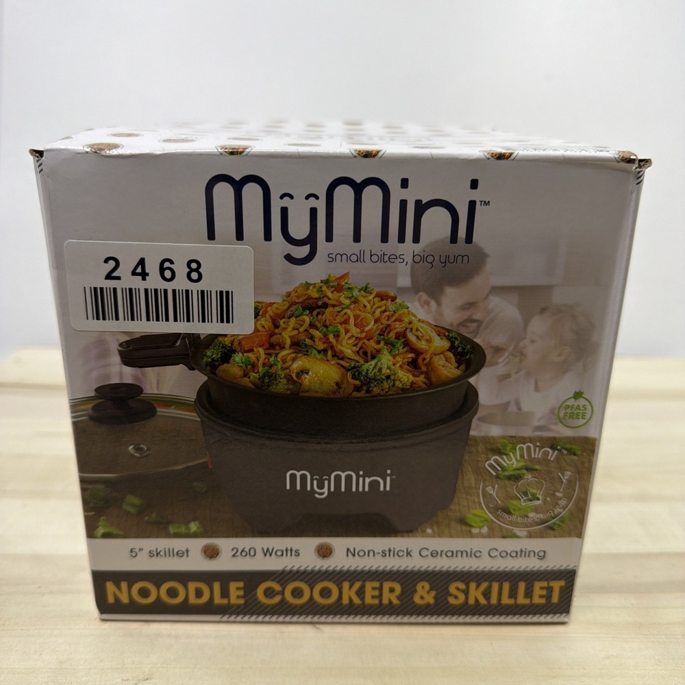 MyMini Noodle Cooker Skillet 5in Blackberry New 260W Ceramic Nonstick MWSKGR5BB